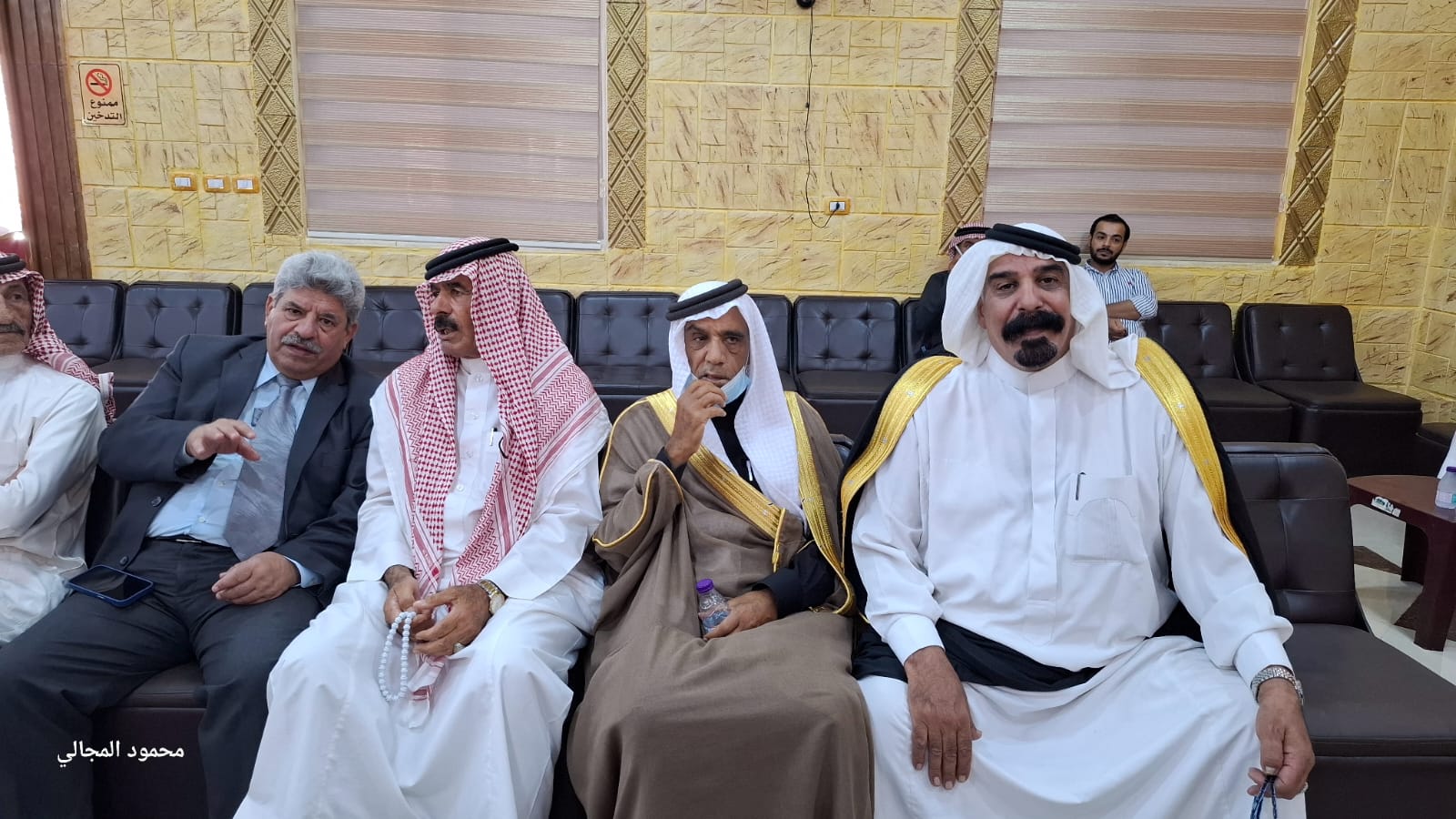 الخليفات يرأس لقاء وطني موسع بالكرك ويشيد بمواقف جلالة الملك تجاه القضية الفلسطينية .. فيديو وصور