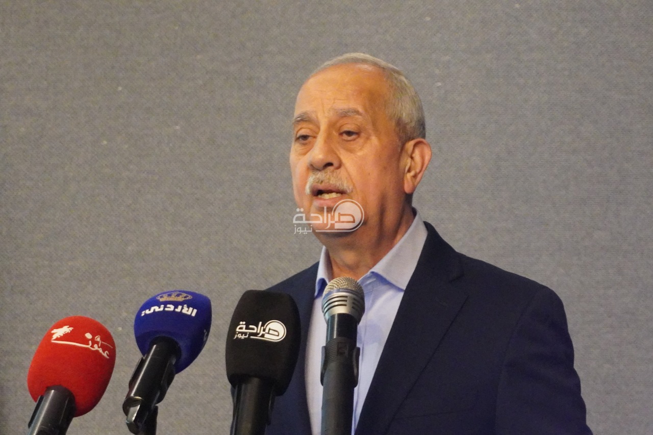 صناعة عمان تناقش رفع حماية الشيكات