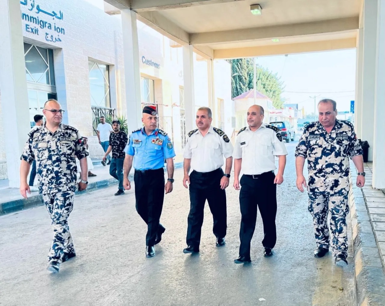 مدير الجمارك يأمر بتيسير العبور في "حدود جابر"