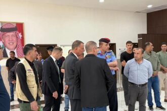وزير الداخلية يُشدد على أهمية تقليل وقت انتظار المسافرين في مركز حدود جابر