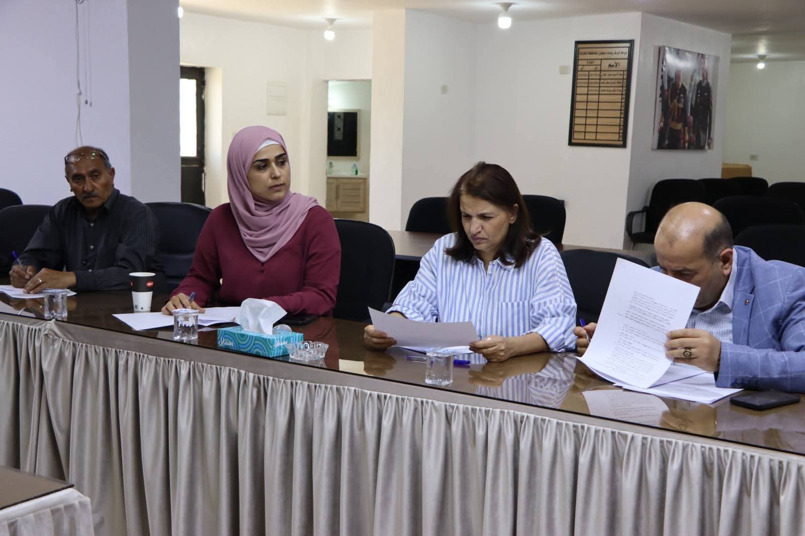 مجلس محافظة الكرك تستكمل قسم باقي الأعضاء و تعقد جلسة  لتشكيل اللجان الدائمة