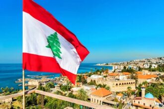 المرأة اللبنانية تتحدى الأزمات وتطالب بمزيد من المساواة والتمثيل السياسي