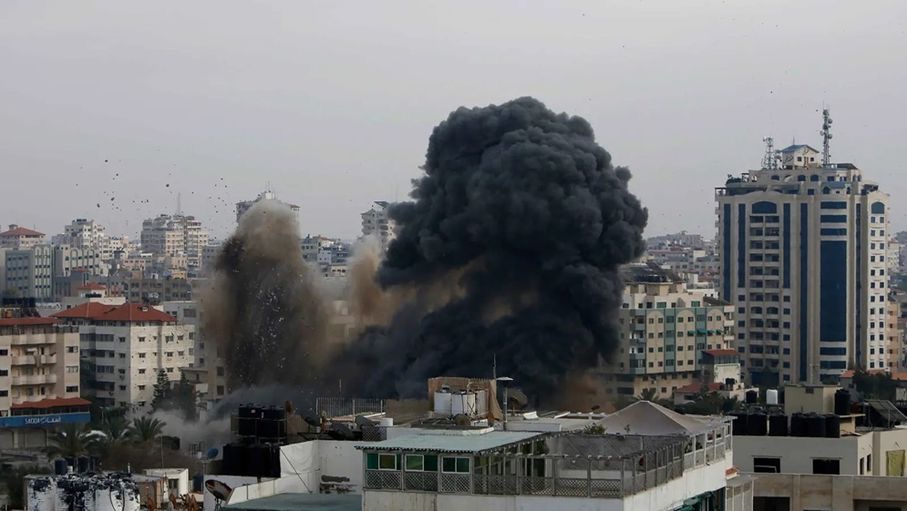 استشهاد 18 فلسطينياً في غارات إسرائيلية جديدة على غزة