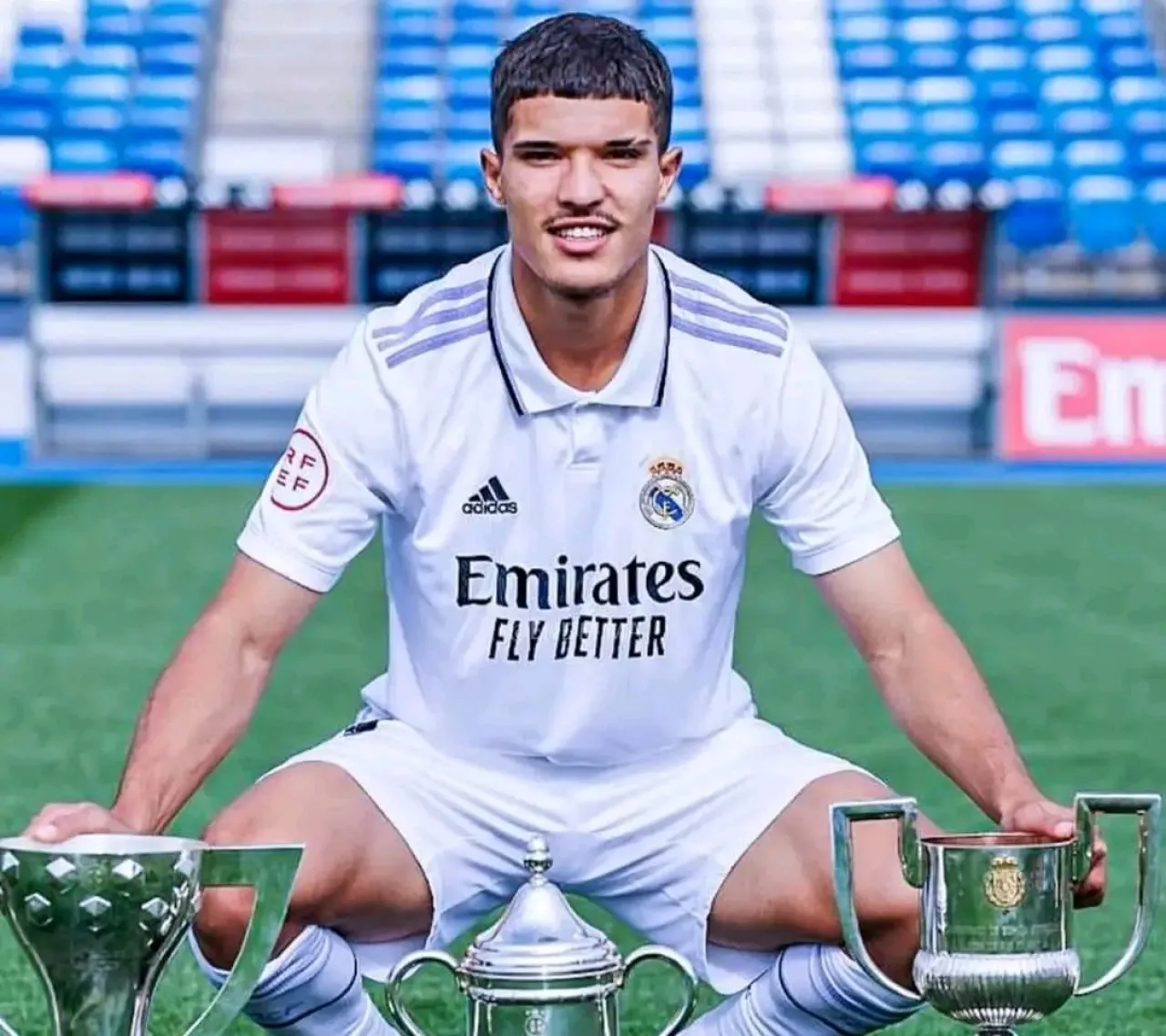 رسميًا.. ريال مدريد يعلن انتقال المغربي يوسف الخديم إلى ديبورتيفو ألافيس