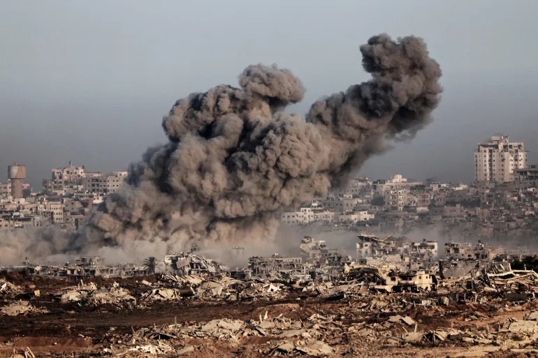 استشهاد 9 فلسطينيين جراء غارات الاحتلال على غزة