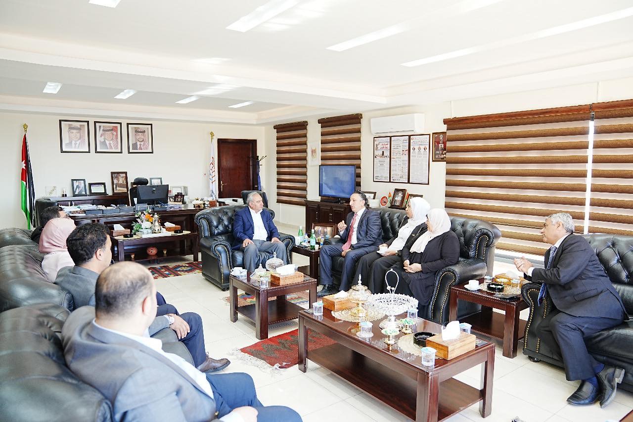 لجنة العمل والتنمية الاجتماعية والسكان تزور سلطة إقليم البترا