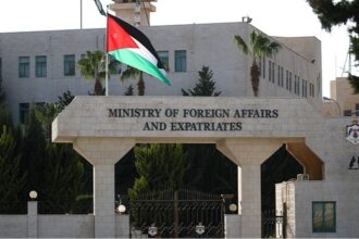 عاجل | الأردن يرحب برفع العقوبات الأمريكية عن سوريا