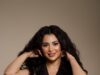 فنانة تبكي على الهواء: "حبيبي السابق يطاردني.. أنقذوني!"