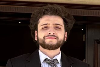 الذكاء الاصطناعي وصناعة القرار السياسي: هل حان وقت التغيير؟