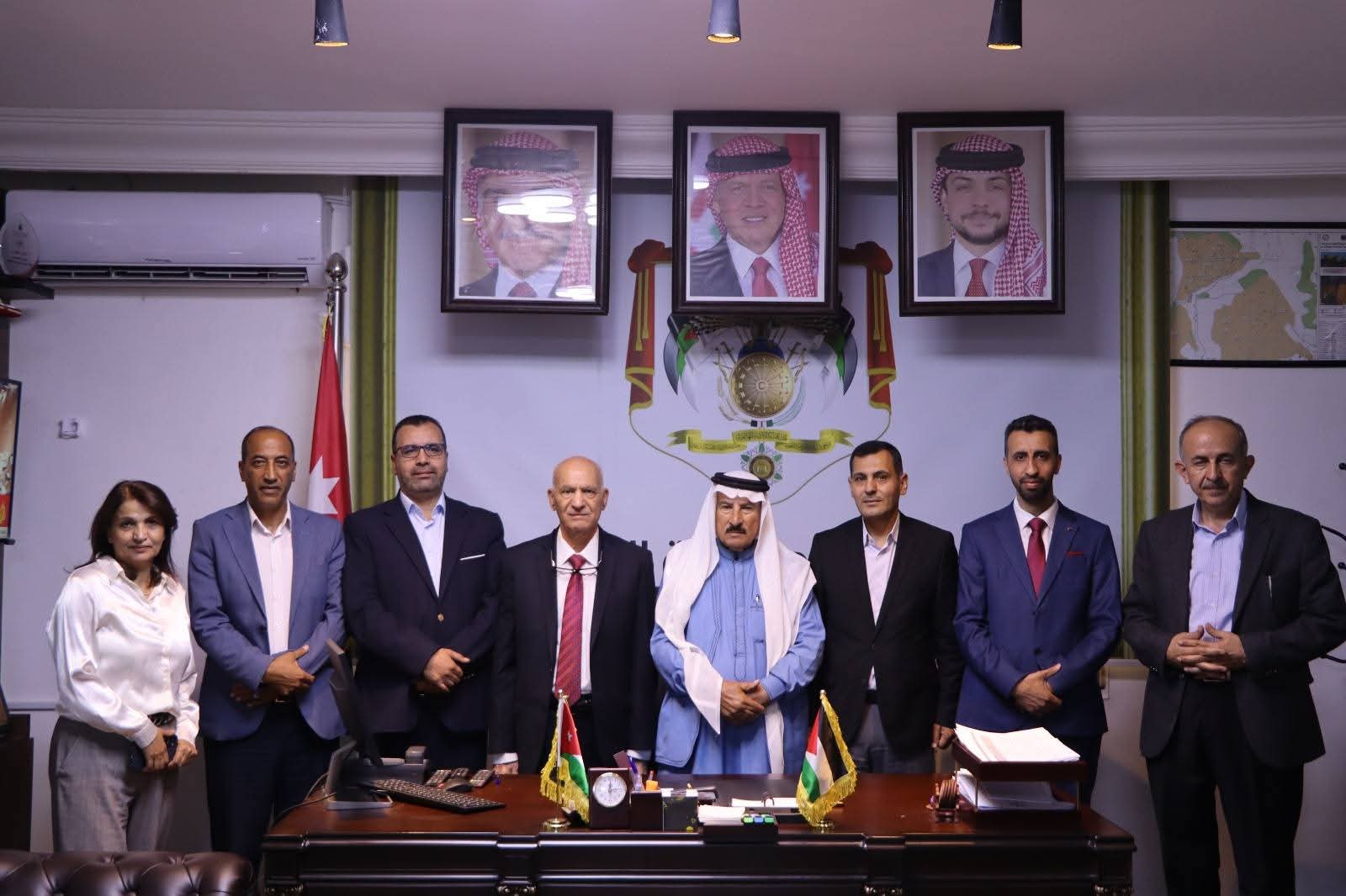 مجلس محافظة الكرك تستكمل قسم باقي الأعضاء و تعقد جلسة  لتشكيل اللجان الدائمة