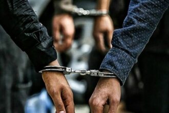 القبض على شاب اعتدى على طفل في فيديو متداول بالأردن