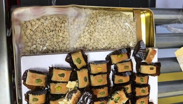 ضبط عصابة تروّج حلويات "بنكهة المخدرات" في دبي