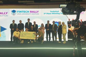 فريق عمان الأهلية يفوز بالمركز الثالث في مسابقة FinTech Rally 2025