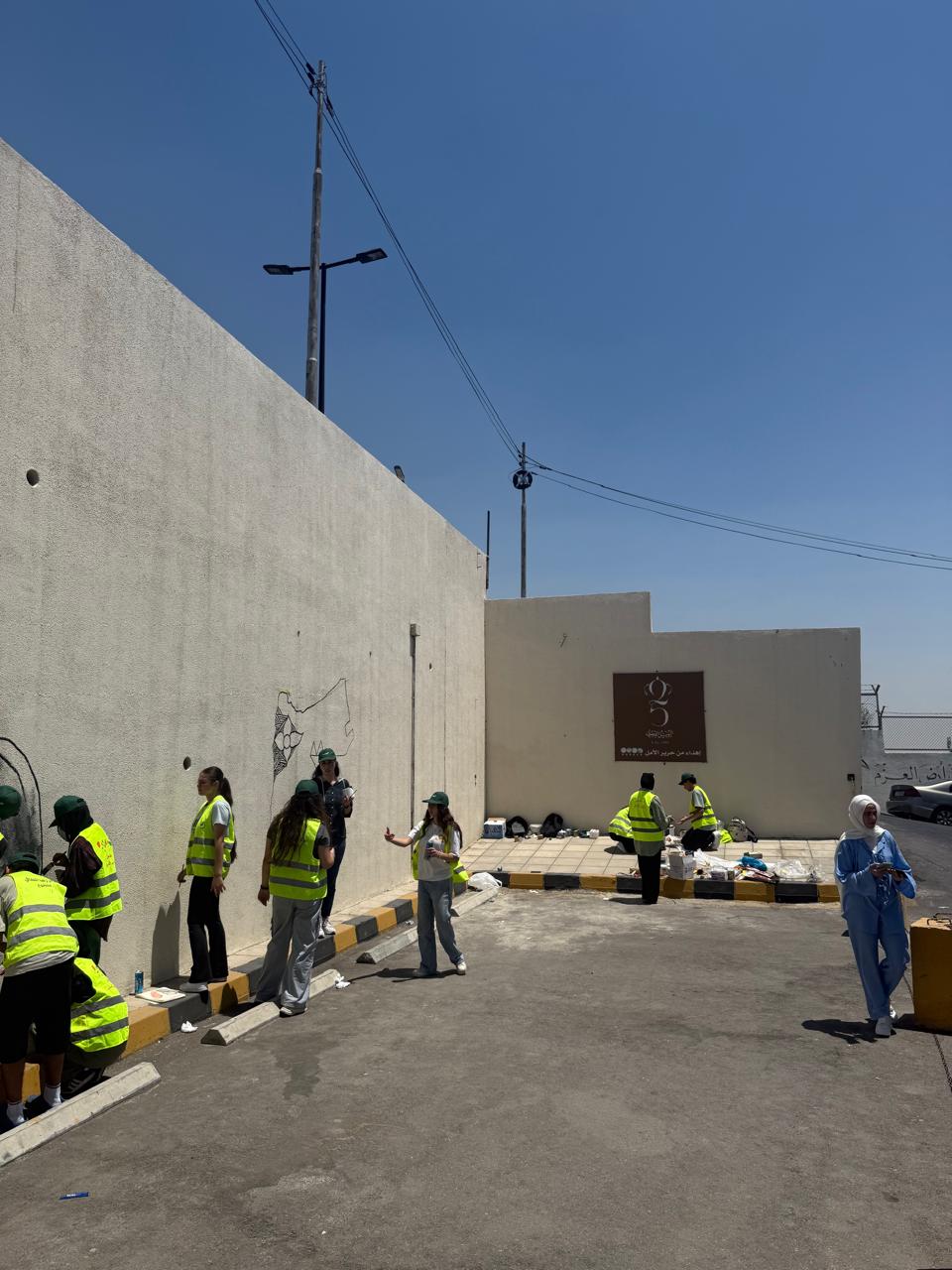 حرير تُكمل جدارية مستشفى الإسعاف والطوارئ ضمن حملة "لون بلدك" في مستشفيات البشير