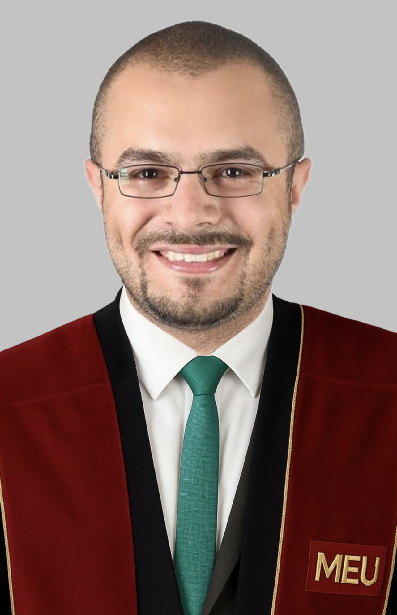 الرنتيسي ينضم لجامعة الشرق الأوسط لتدريس الهندسة الكهربائية