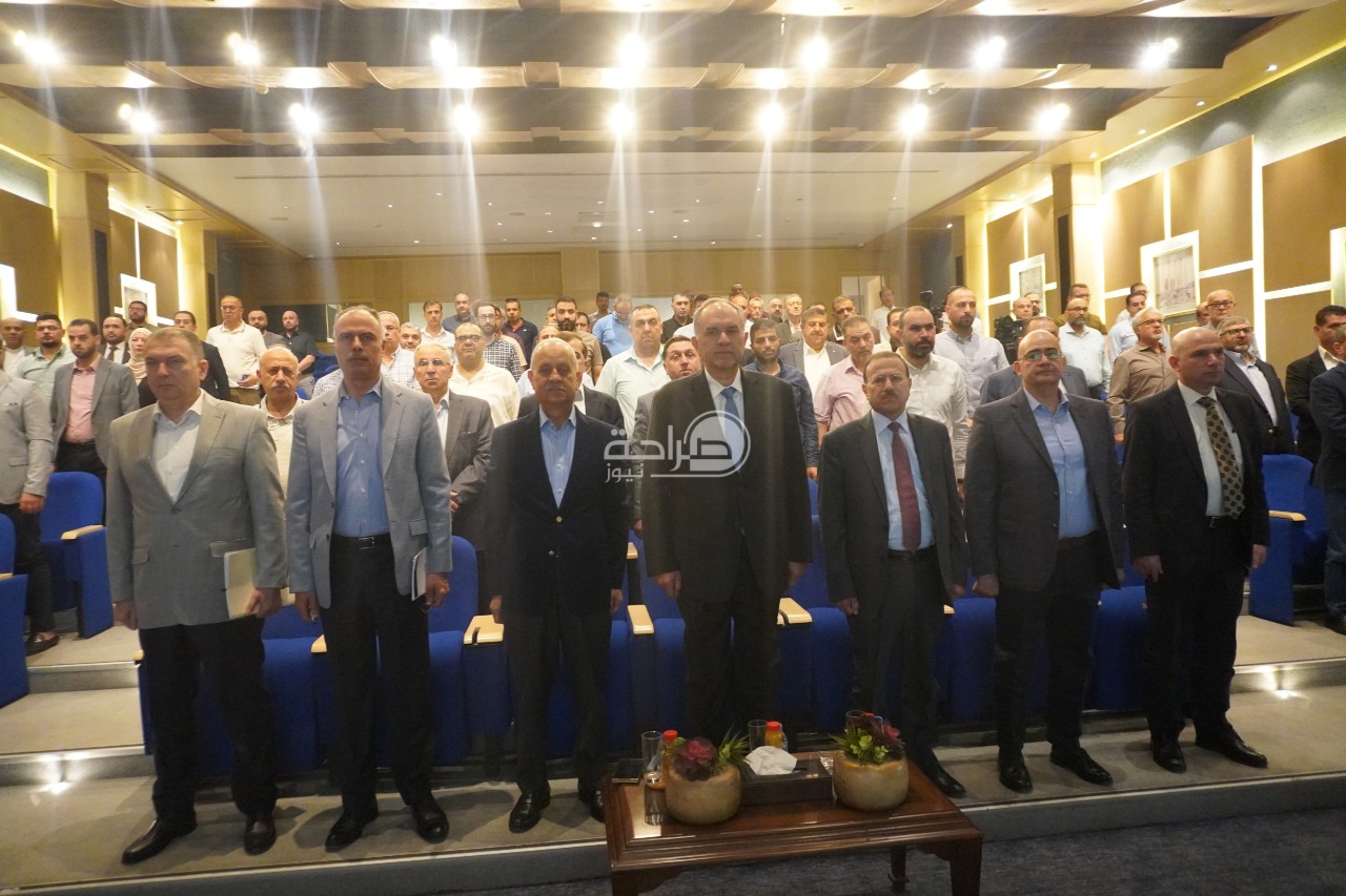 صناعة عمان تناقش رفع حماية الشيكات