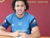توقيع أول عقد احترافي للاعب مصري مع آرسنال