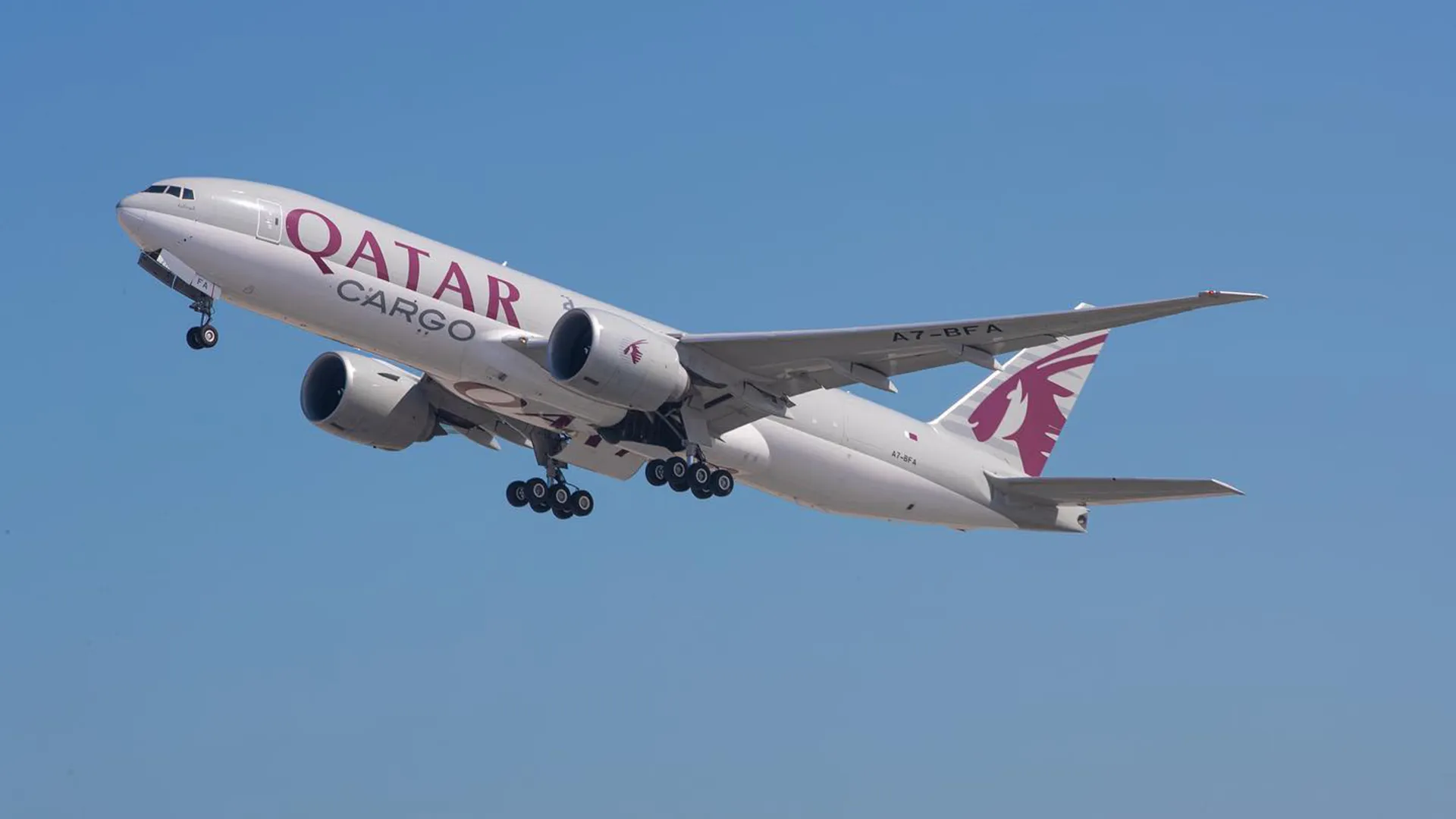 قطر تعلن استئناف رحلاتها الجوية إلى سوريا