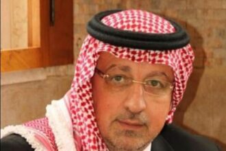 رواتب من ذهب.. وشراء خدمات.. أم شراء ولاءات؟!