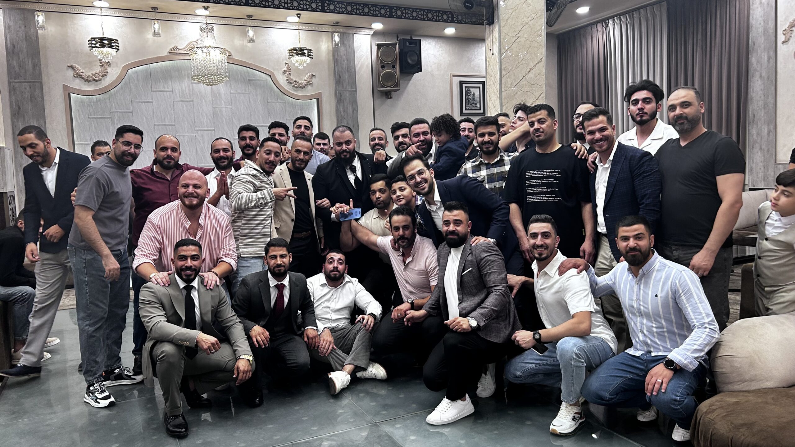 ألف مبارك للعريس محمد أبو حيدر بمناسبة الزفاف