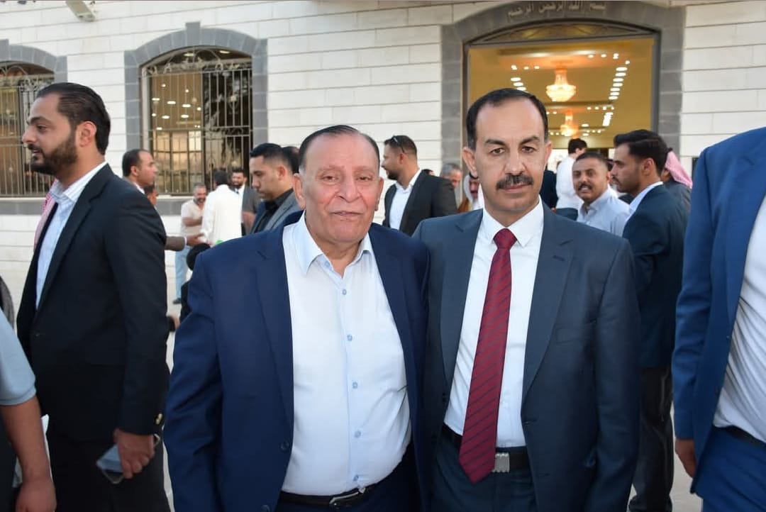 المختار محمد عطا الفاعوري يبارك لعشيرة الحميمات عقد قران النقيب سليم