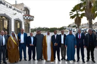 المختار محمد عطا الفاعوري يبارك لعشيرة الحميمات عقد قران النقيب سليم