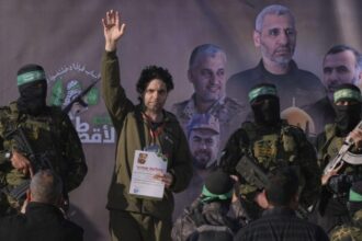 صفقة محتملة لتبادل أسرى بين حماس وإسرائيل تشمل وقفًا لإطلاق النار