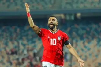 حاسوب يتوقع تفوق هالاند على صلاح في سباق الحذاء الذهبي
