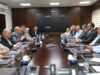وزير السياحة والآثار يبحث مع الجمعيات السياحية سبل مواجهة التحديات وتعزيز تنافسية القطاع
