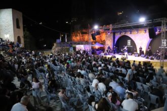 اسدال الستار على فعاليات "مهرجان الفحيص 32".. الموعد عام 2026