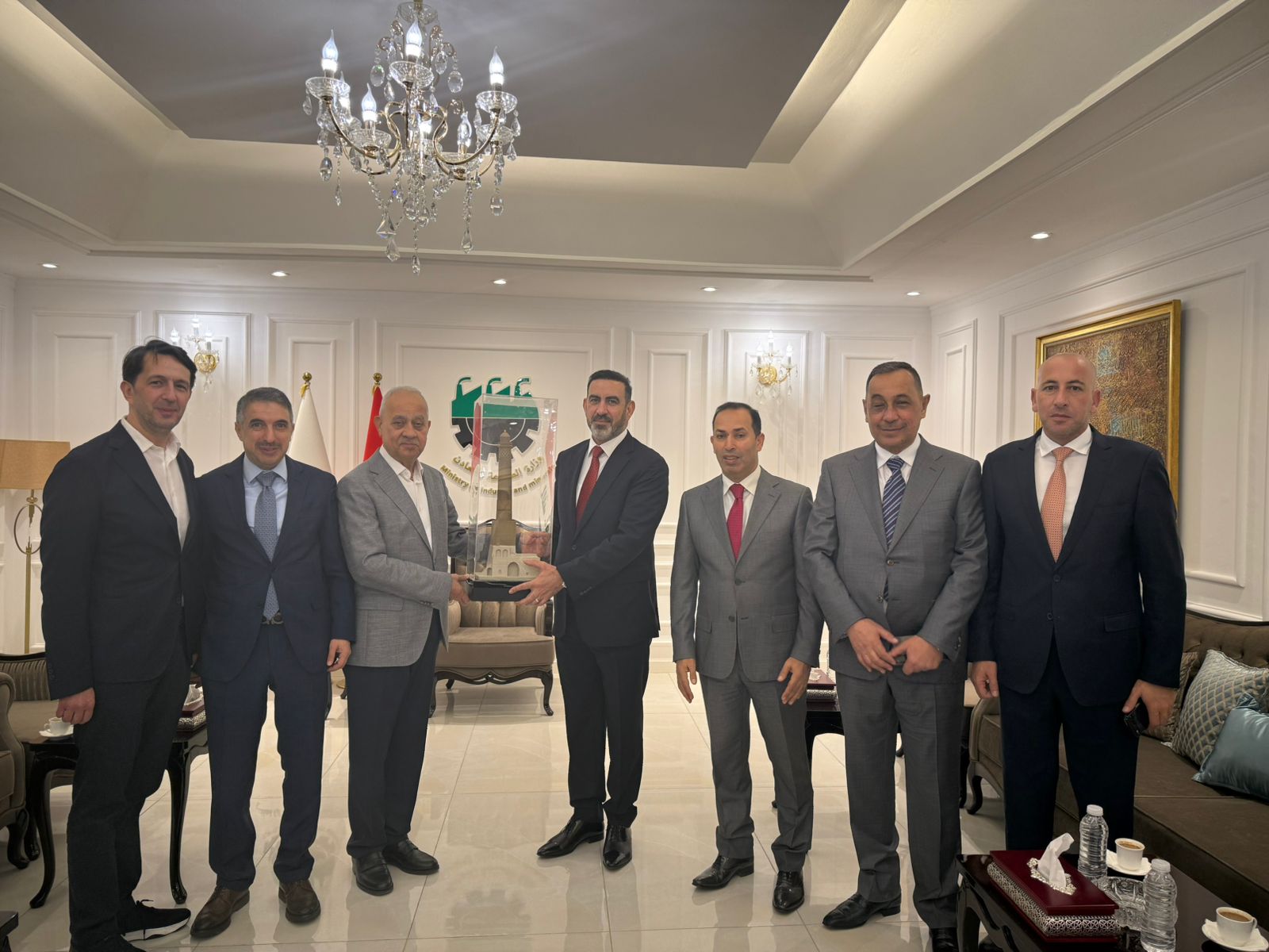 الجغبير: وفد صناعي يلتقي وزراء ويبحث تعزيز التبادل التجاري مع العراق