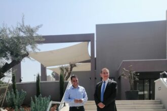 وزير الزراعة يتفقد التجهيزات النهائية للمعرض الدائم لمنتجات الريف