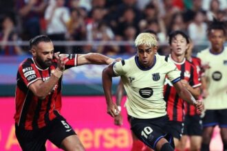 يزن العرب يلفت الأنظار بأدائه المميز في الدوري الكوري ويخطف الأضواء أمام برشلونة