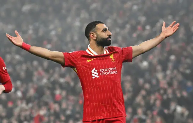 محمد صلاح يواجه عقدتين في مباراة درع المجتمع أمام كرستال بالاس على ملعب "ويمبلي"