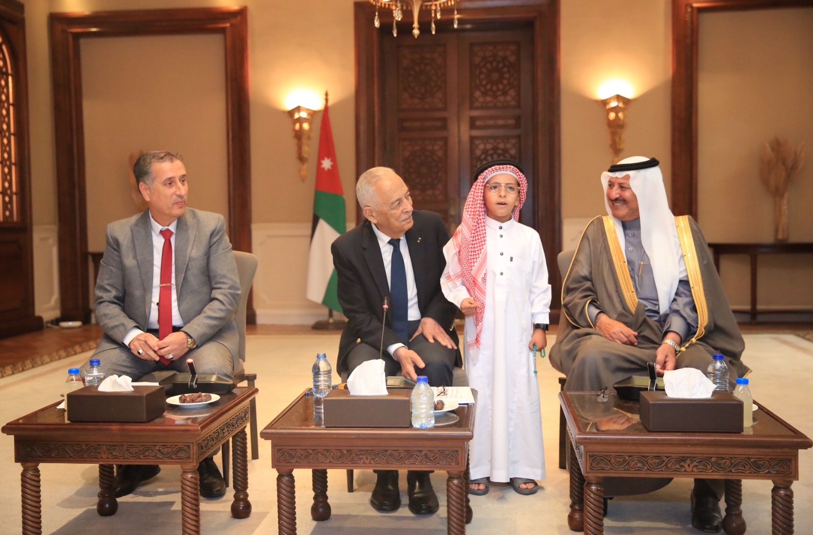 العيسوي: الديوان الملكي سيبقى ملتقى أبناء الوطن.. والأردنيون أوفياء لقيادتهم ويدافعون عن أمنهم الوطني