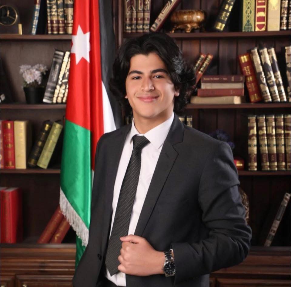 زيد الرواجفة.. مبارك التفوق في الثانوية العامة