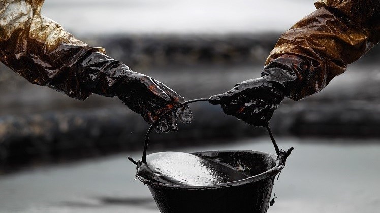 كيف تؤثر تقلبات أسعار النفط على القطاعات الاقتصادية في الأردن؟