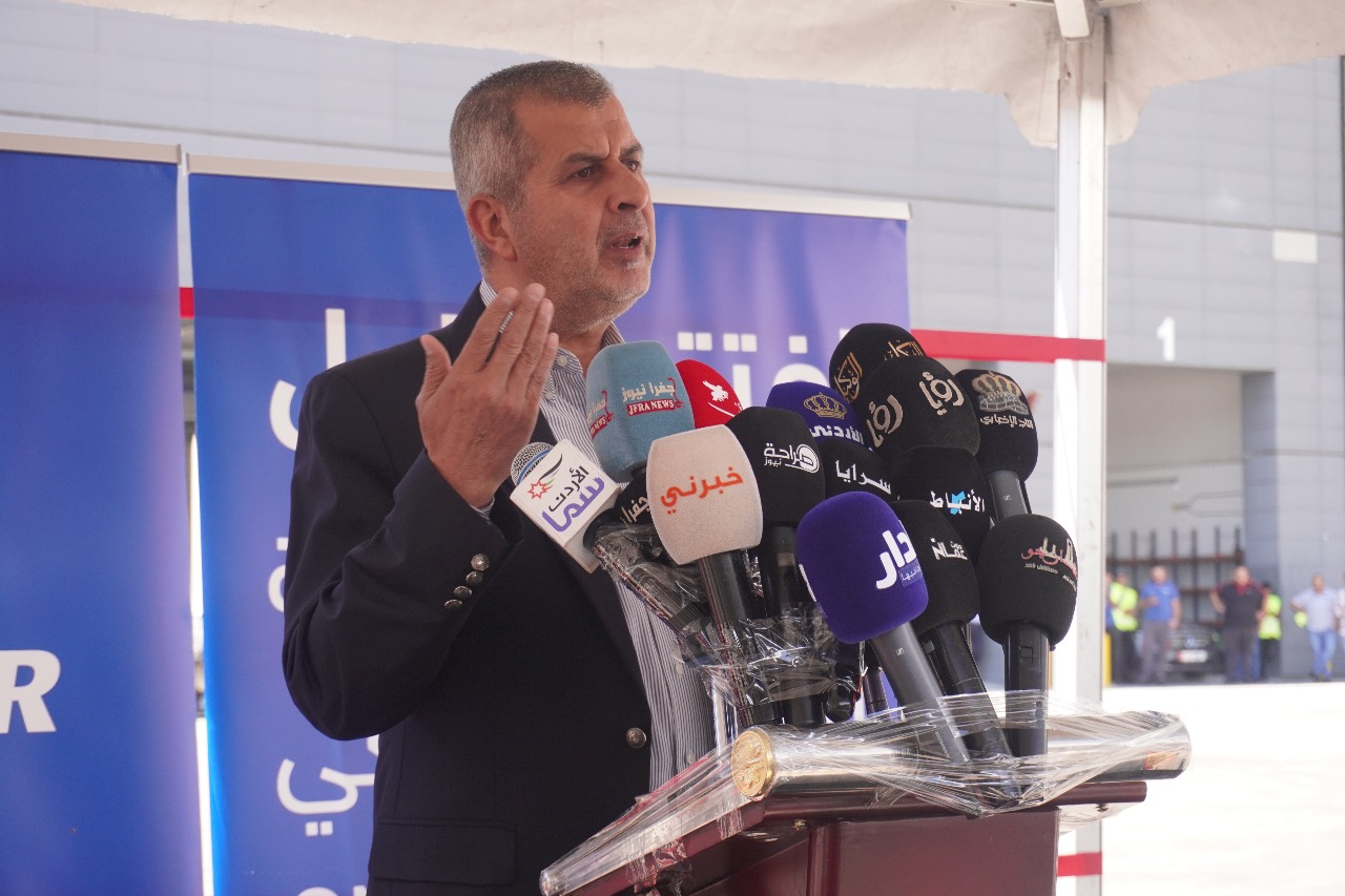 افتتاح أول محطة متنقلة لتعبئة الغاز الطبيعي المضغوط في الأردن