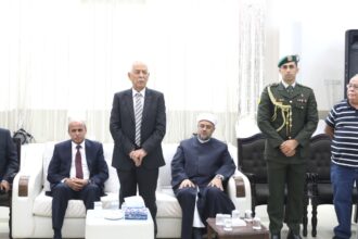 مندوبا عن الملك وولي العهد... العيسوي يعزي المدادحة والعبيسات والذنيبات