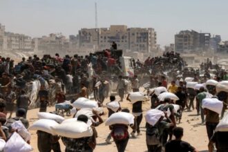 إسرائيل تعلن السماح بدخول البضائع إلى غزة تدريجياً تحت الرقابة