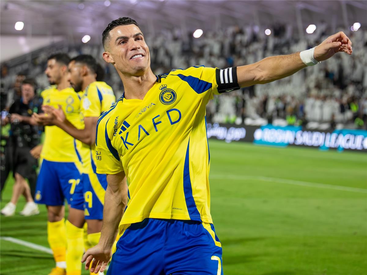 رونالدو بلا خسارة أمام الأهلي.. ويطارد لقبه الأول مع النصر