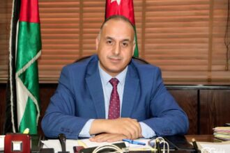 محافظ الطفيلة يشيد بجهود شركة الكهرباء في تحسين خدمات التيار الكهربائي