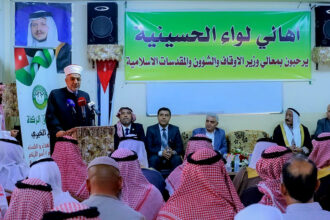وزير الأوقاف يفتتح ملتقى الوعظ ويوماً طبياً خيرياً في لواء الحسينية