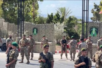 الجيش اللبناني يستلم الدفعة الثالثة من سلاح المخيمات الفلسطينية في بيروت