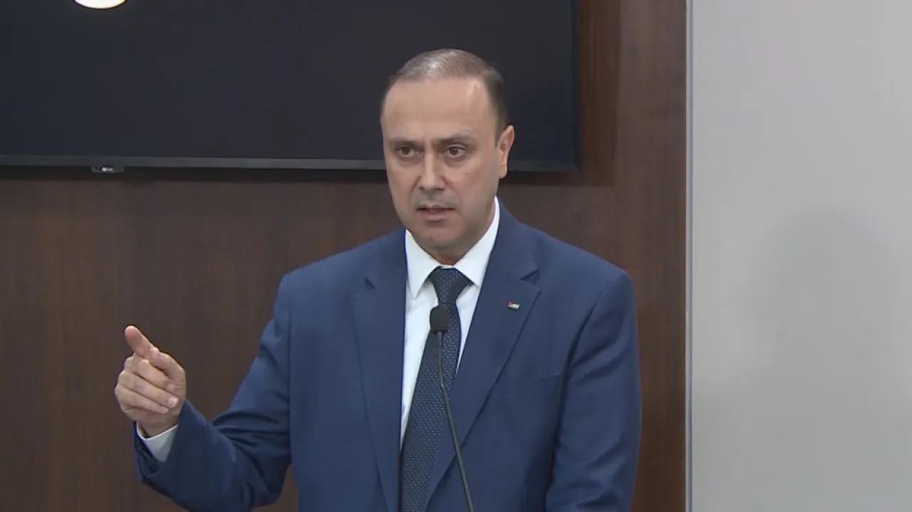 المومني: لا استثناء لأصحاب القيود.. خدمة العلم تشمل الجميع بانضباط عسكري