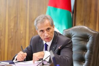 جعفر حسان يعلن تعديلًا وزاريًا واسعًا لتعزيز فريق الحكومة اليوم .. تفاصيل