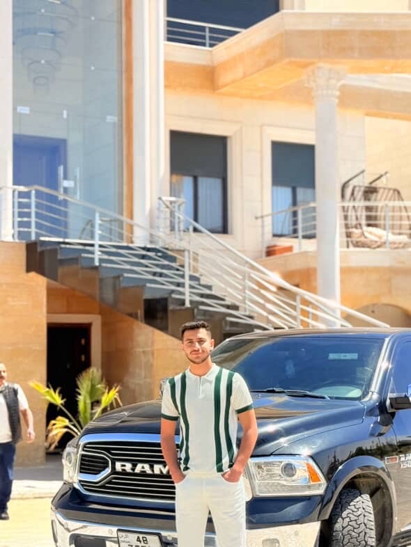 الف مبروك النجاح بالثانوية العامة للطالب بندر الحضيرى