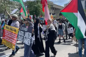 كندا تفاجئ العالم … اعتراف وشيك بدولة فلسطين يثير جدلاً واتهامات بالتناقض