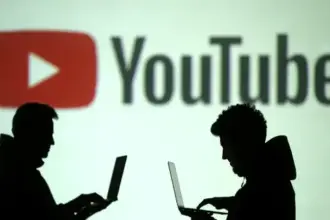 يوتيوب تختبر ميزة تعاونية جديدة على غرار "إنستغرام" و"تيك توك"