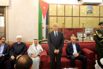 مندوبا عن الملك وولي العهد... العيسوي يعزي الزبن والياسين والصباغ